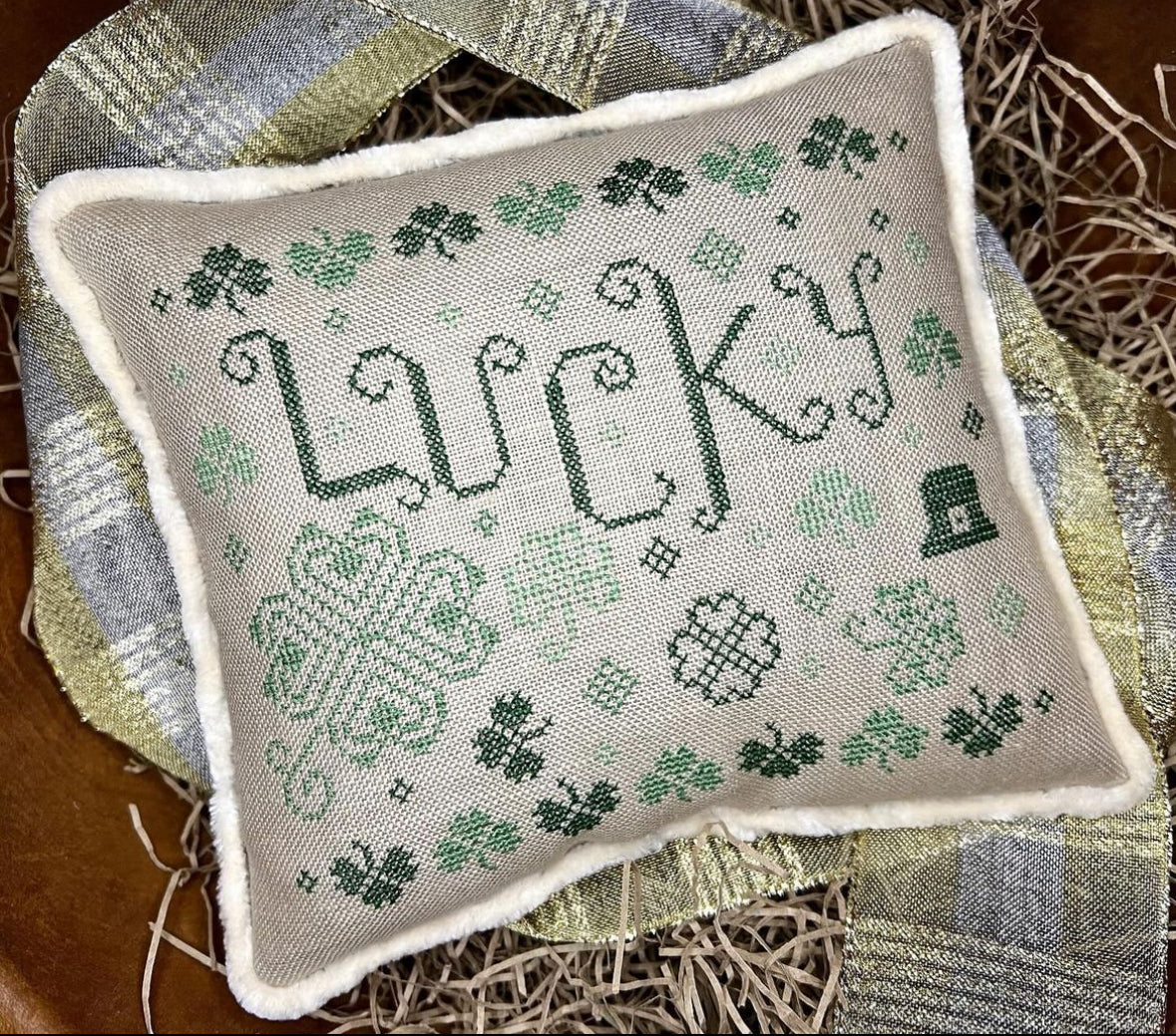 Lucky - The Camping Stitcher - Cross Stitch Pattern