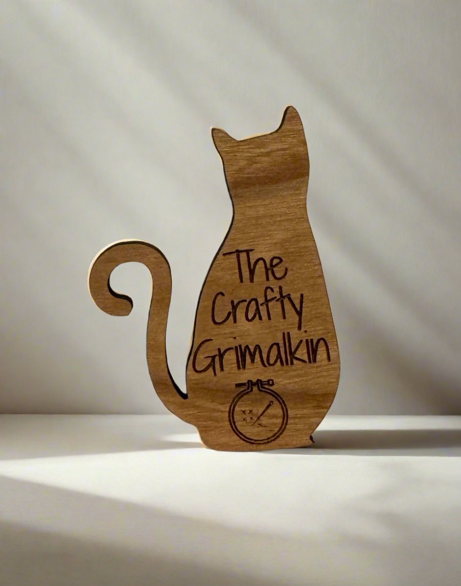 Crafty Grimalkin Cat Wooden Magnetic Needle Minder