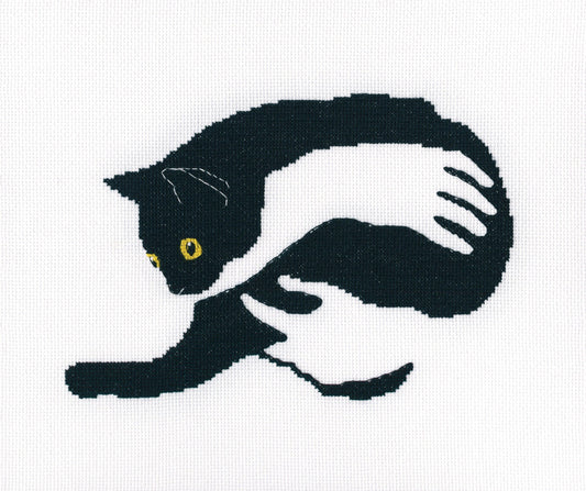 Among black cats M669 Counted Cross Stitch Kit, The Crafty Grimalkin - A Cross Stitch Store