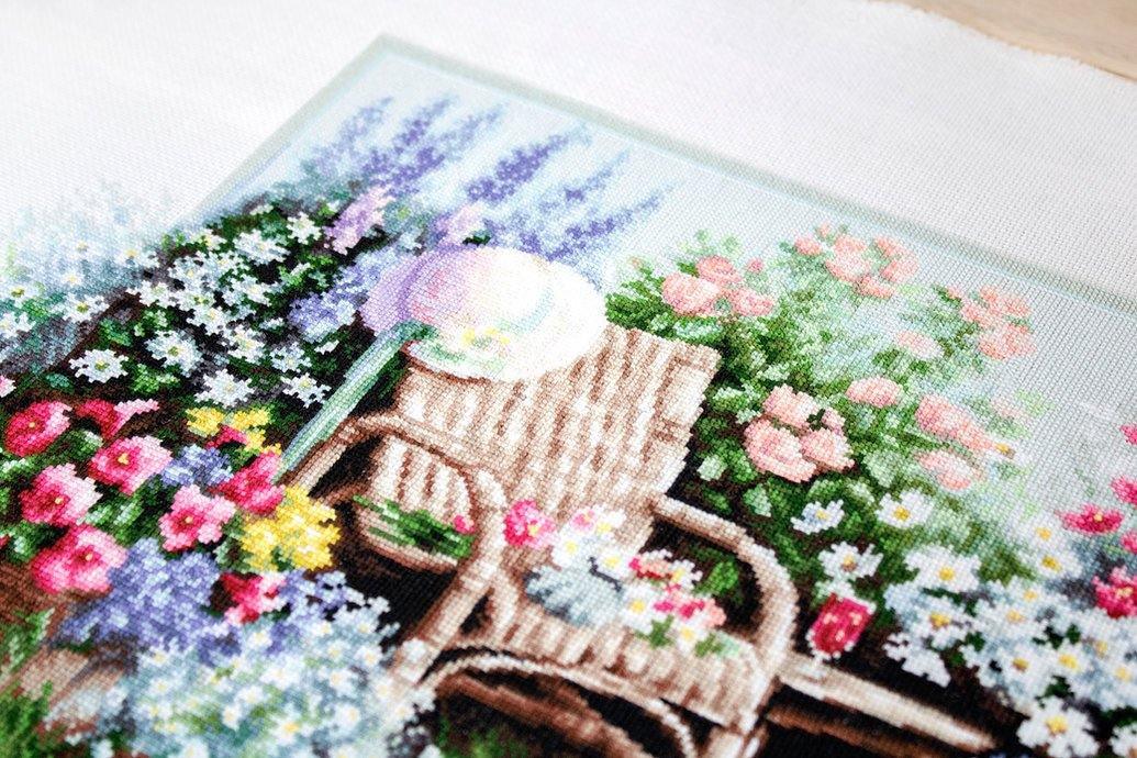 Blooming garden  B2344L Counted Cross-Stitch Kit, Needlecraft Kits, Needlecraft Kits, The Crafty Grimalkin - A Cross Stitch Store