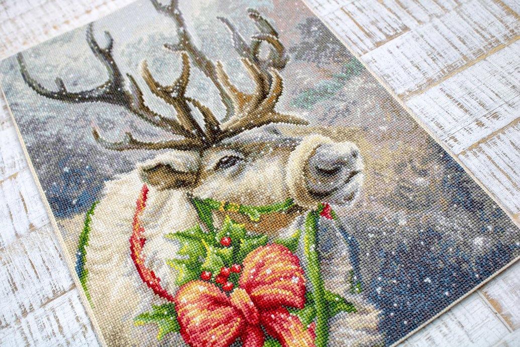 Christmas Deer B598L Counted Cross-Stitch Kit, Needlecraft Kits, Needlecraft Kits, The Crafty Grimalkin - A Cross Stitch Store