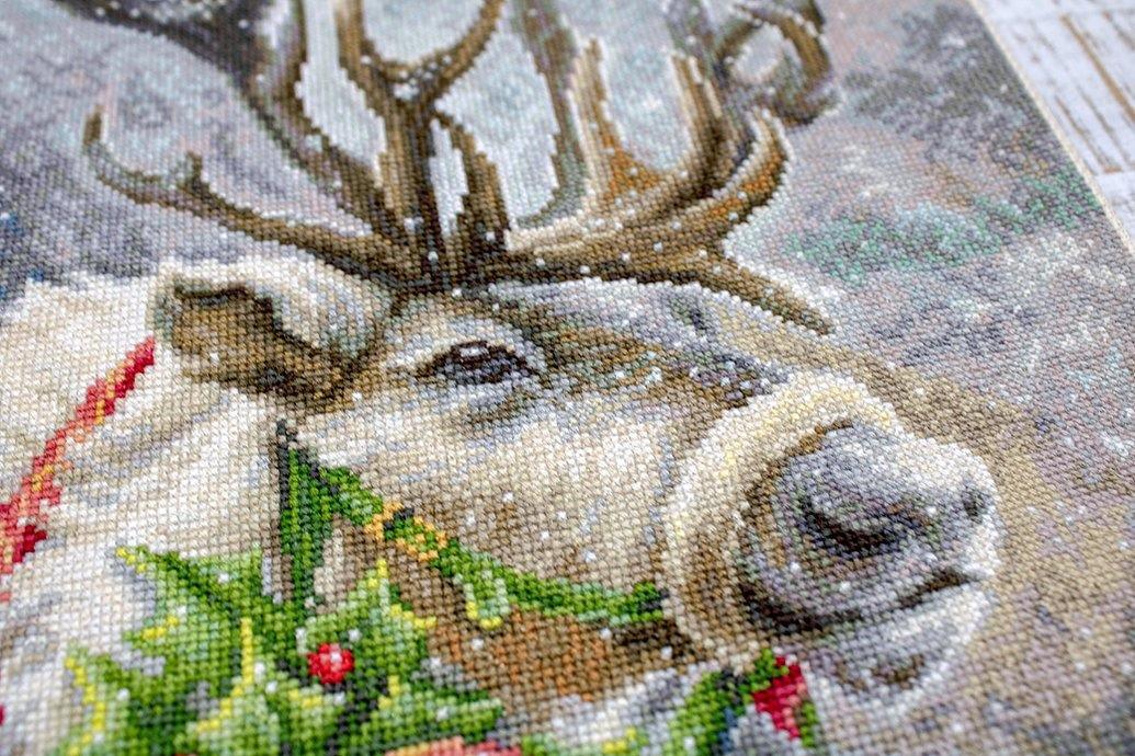 Christmas Deer B598L Counted Cross-Stitch Kit, Needlecraft Kits, Needlecraft Kits, The Crafty Grimalkin - A Cross Stitch Store